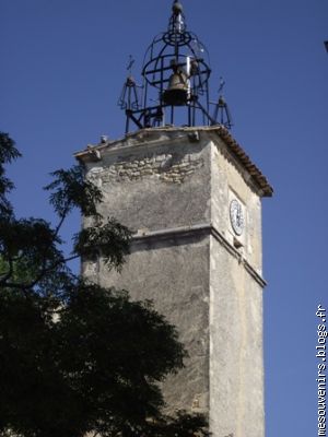 Un clocher provençal, très particulier